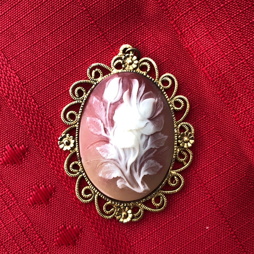 Filigree Cameo Victorian White Rose Pendant